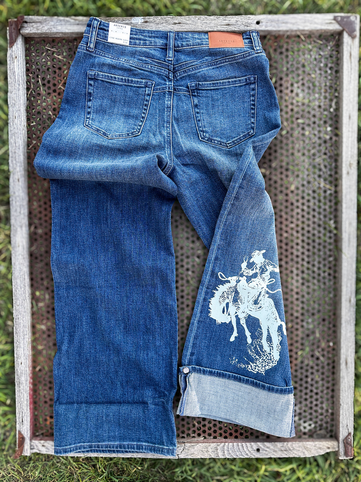 Bronc Cuffed Denim Cropped Jeans Dark Wash