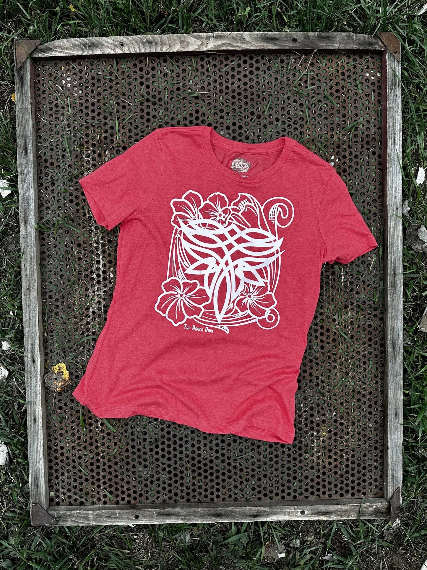 Boot stitch tshirt in heather red The Rodeo Rose