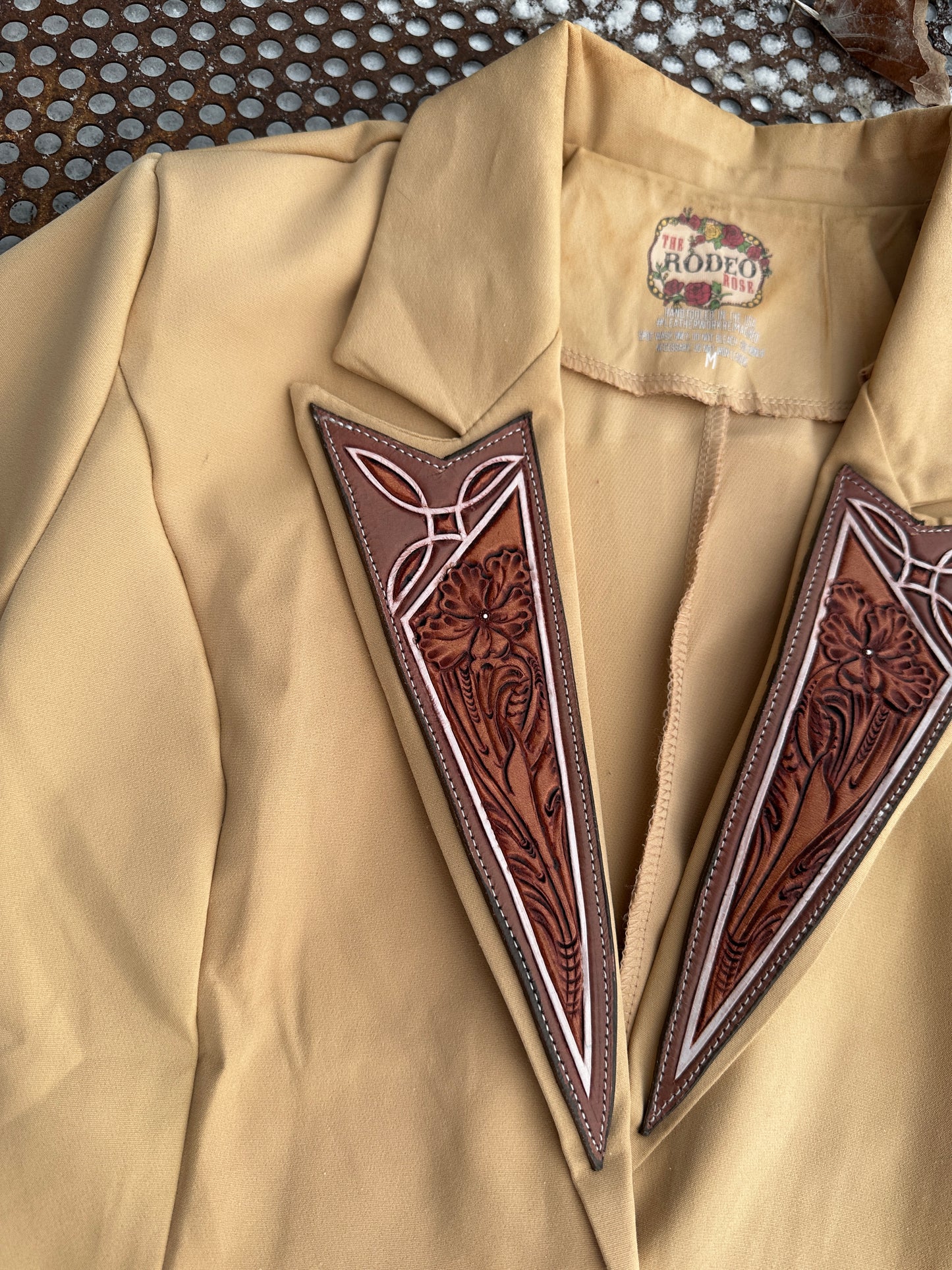 Boot stitch hand tooled lapel blazer in tan