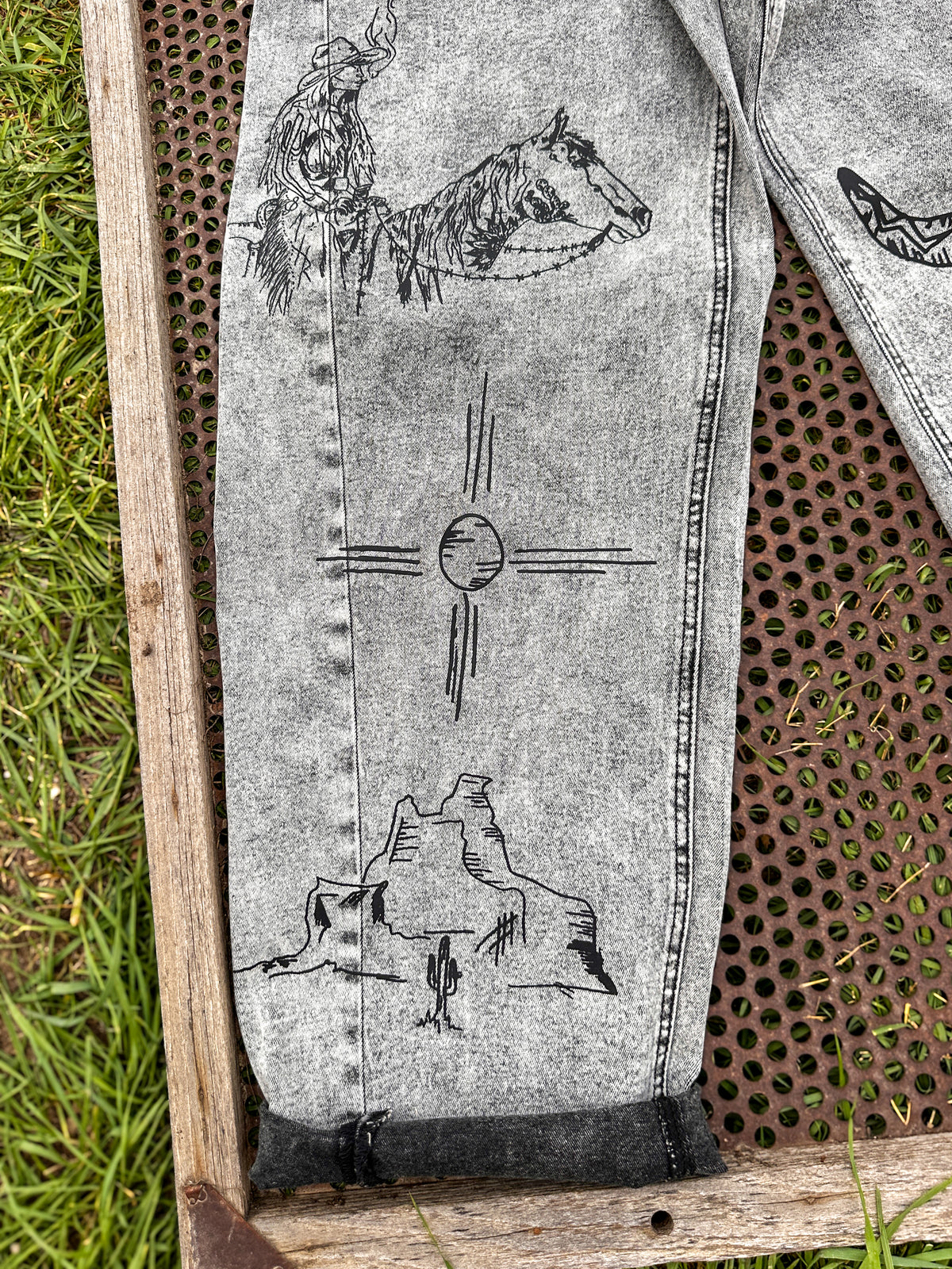 Indian Graffiti Barrel Jeans