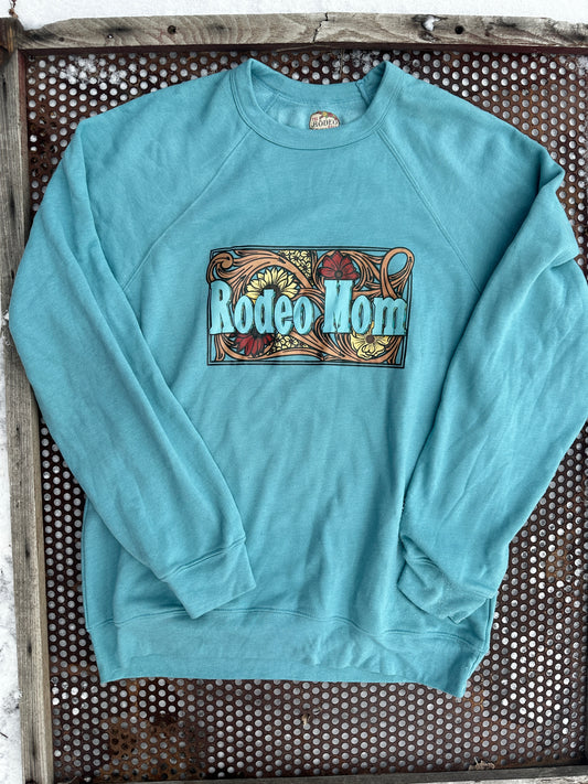 Rodeo Mom crewneck sweatshirt in sky blue