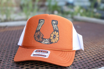 Tooled Horse Shoe Cap