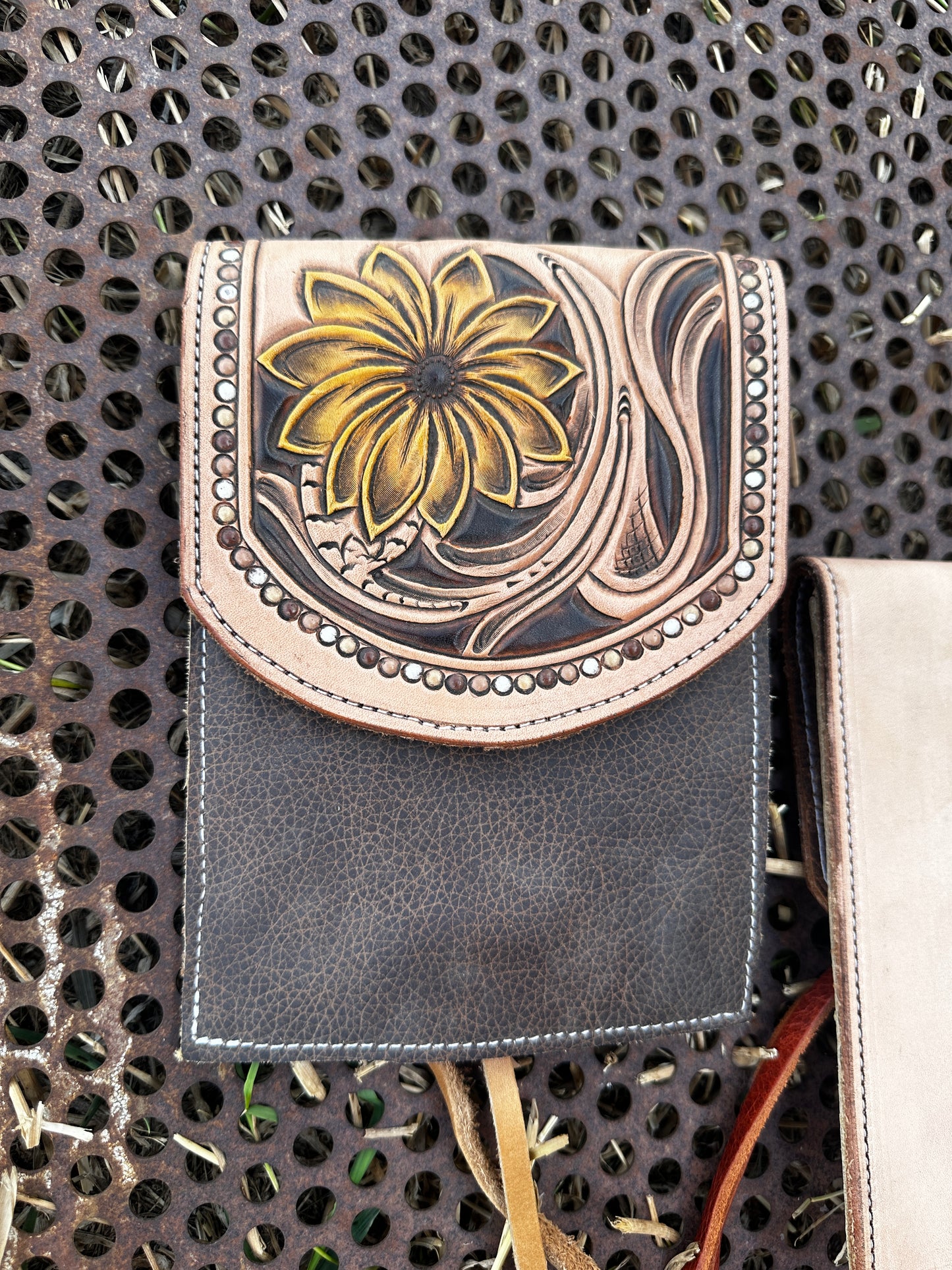 Sunflower saddle purse