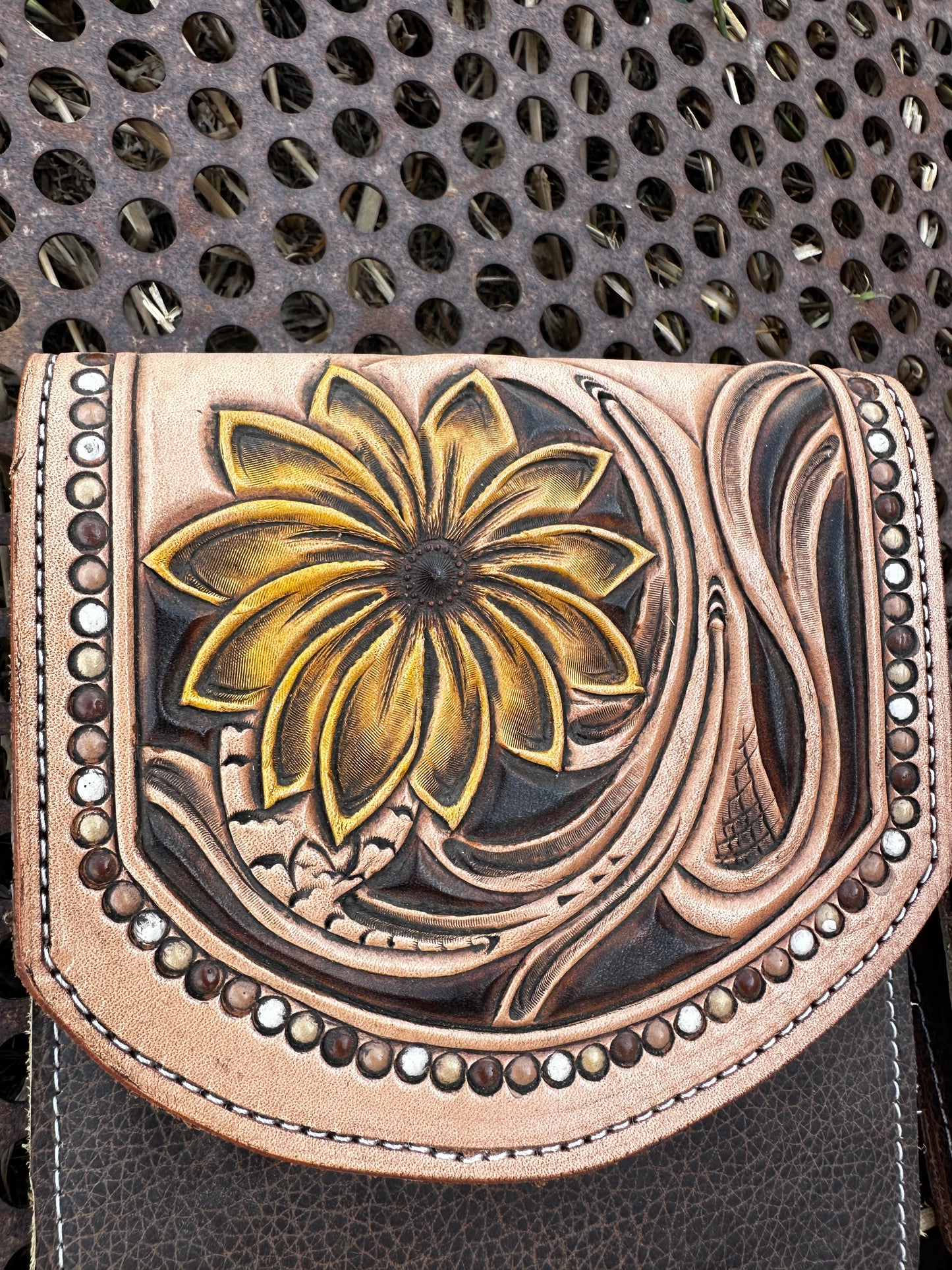 Sunflower saddle purse