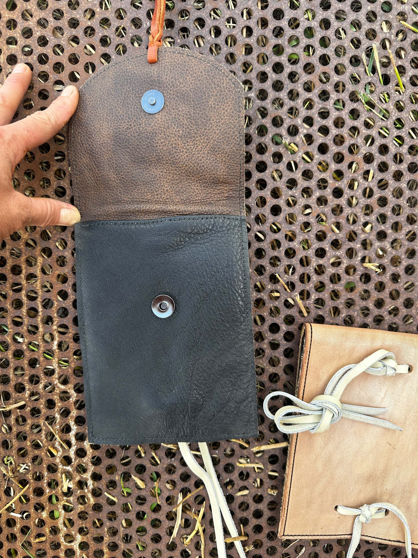 Saddle purse